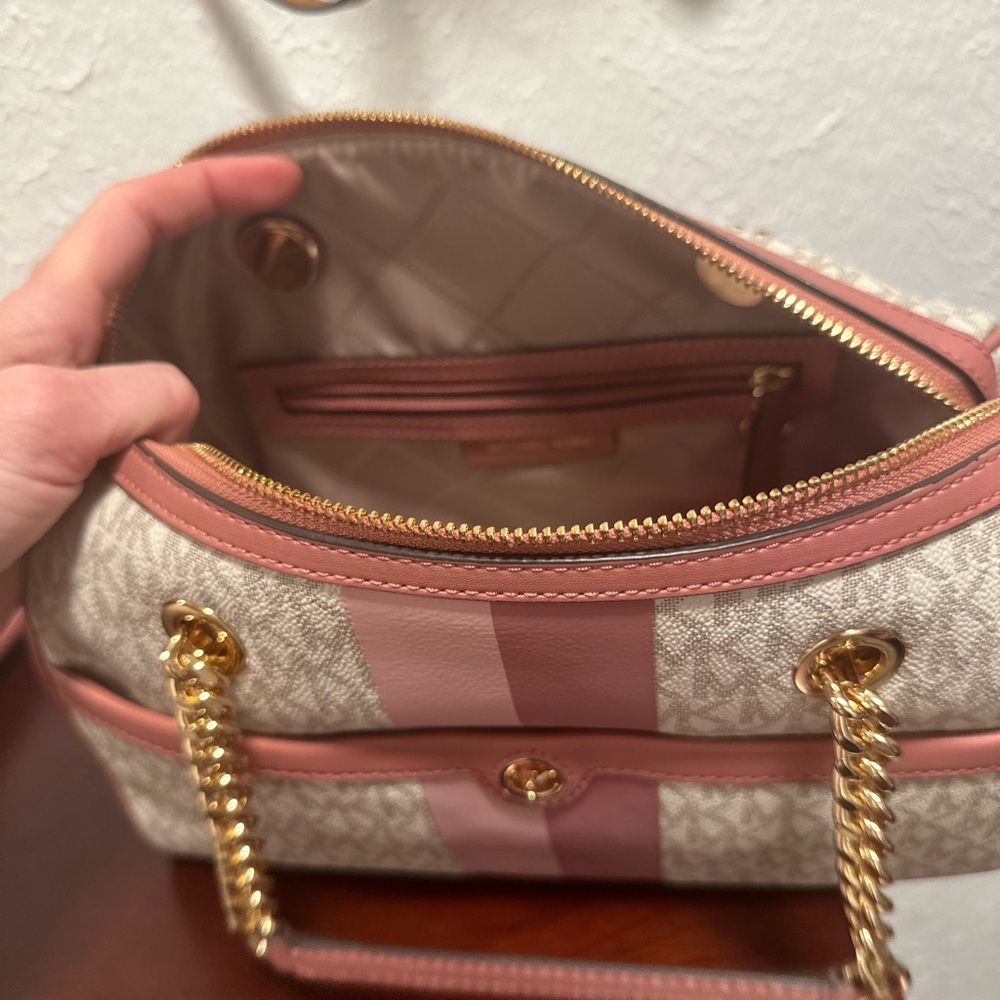 NWOT Michael Kors Signature
Blaire Small Duffle Satchel